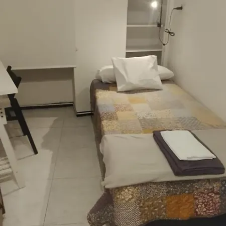 Con Bano Y Cocina En 아파트 *